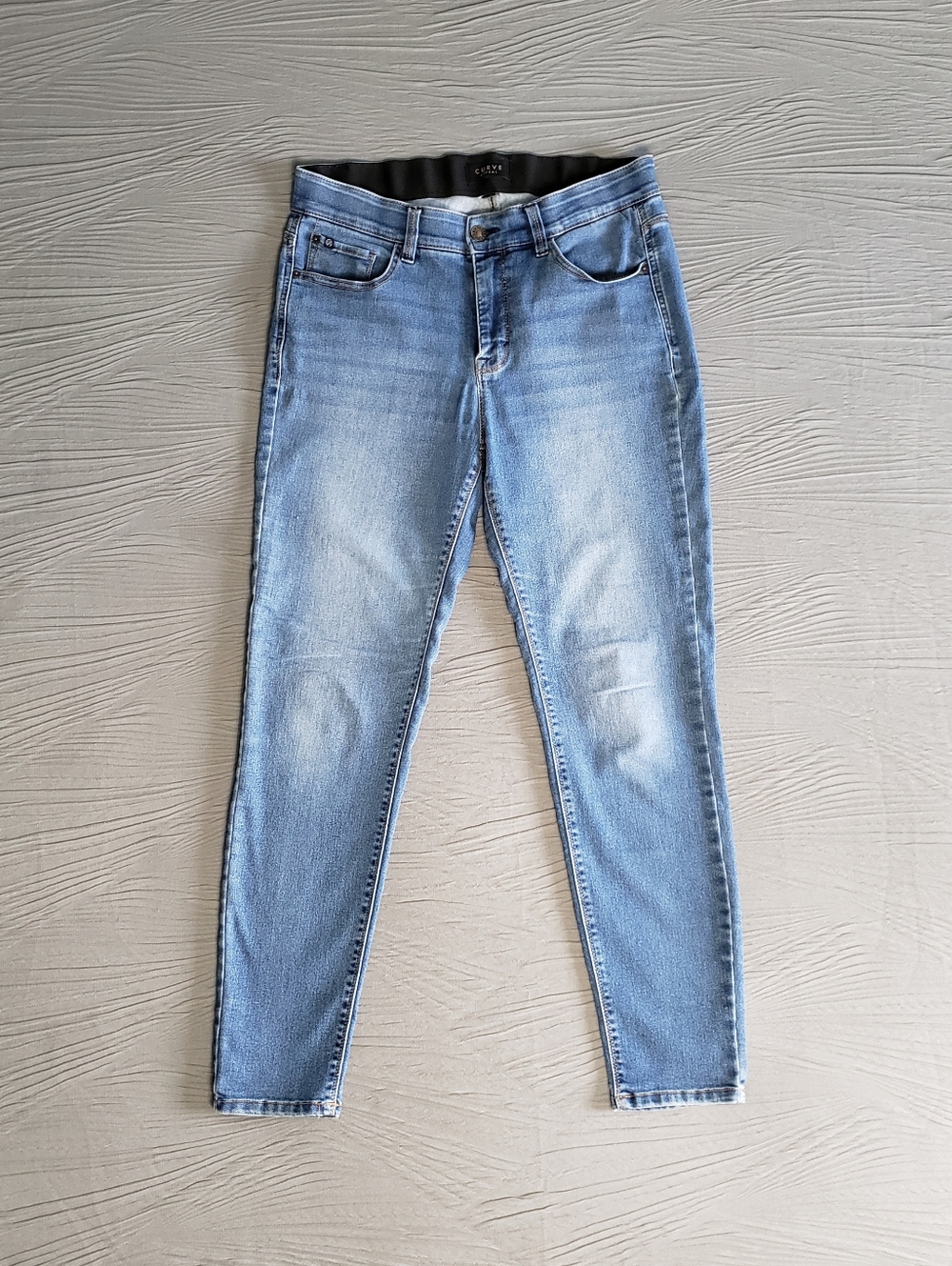 CURVE APPEAL Women's Stretchy Curve Creator Mid-Rise Skinny Jeans (8/29) Blue